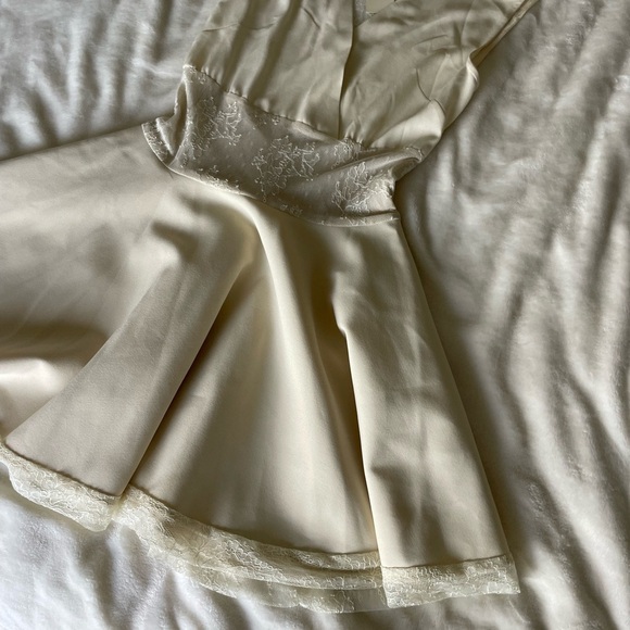 Maje Riratoire Ivory Lace Detail mini dress - Picture 6 of 13